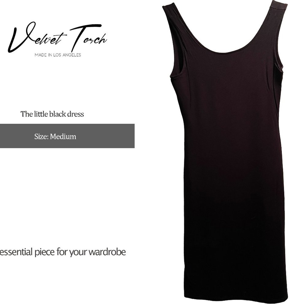 NWOT: Velvet Torch: Bodycon Knee Length Little black dress